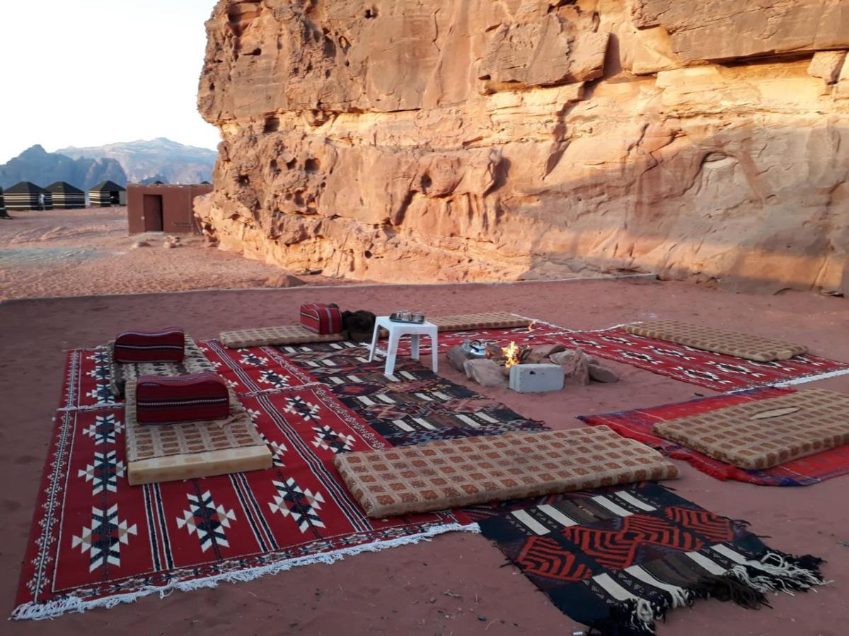 Wadi Rum Secrets Camp Extérieur photo